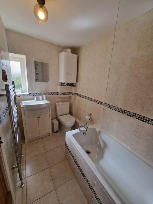 Black Cat Cottage - Central Pickering Grade 2 Listed Cottage Екстер'єр фото