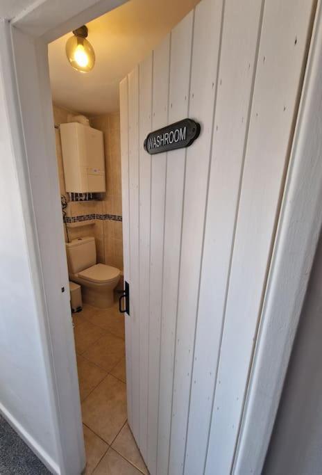 Black Cat Cottage - Central Pickering Grade 2 Listed Cottage Екстер'єр фото