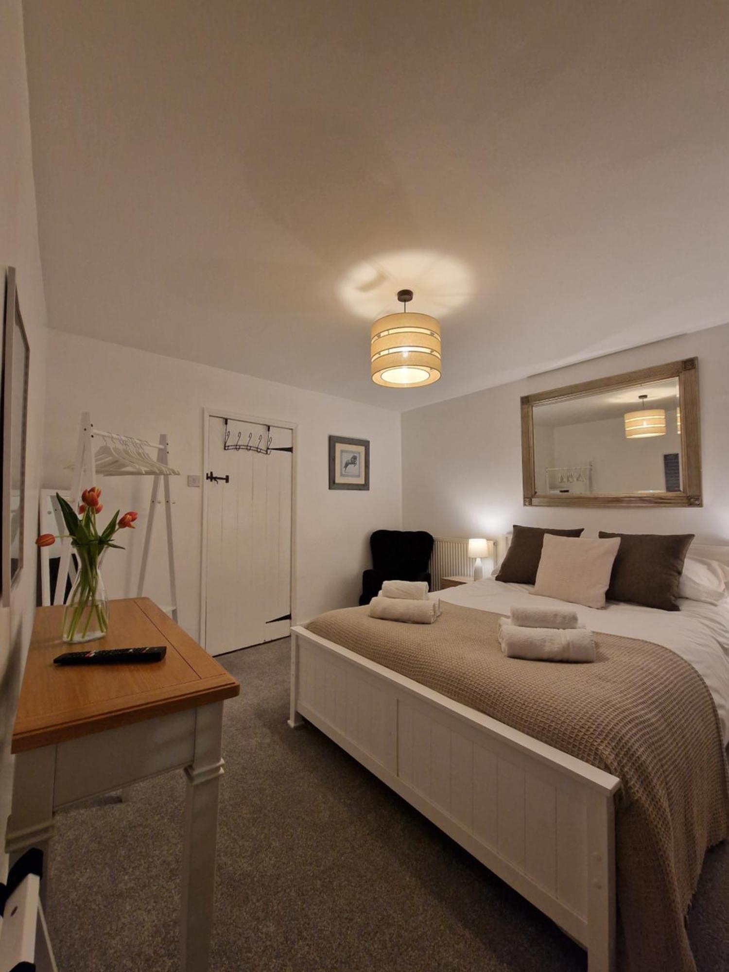 Black Cat Cottage - Central Pickering Grade 2 Listed Cottage Екстер'єр фото